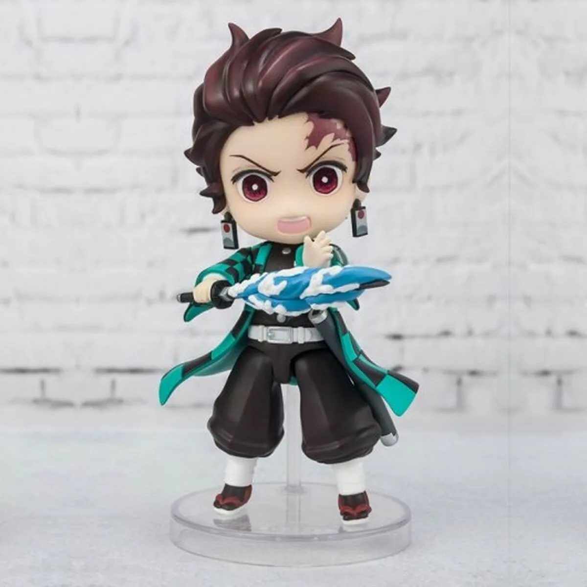 Action Figure Tamashii Nations Mini Kimetsu No Yaiba with coat