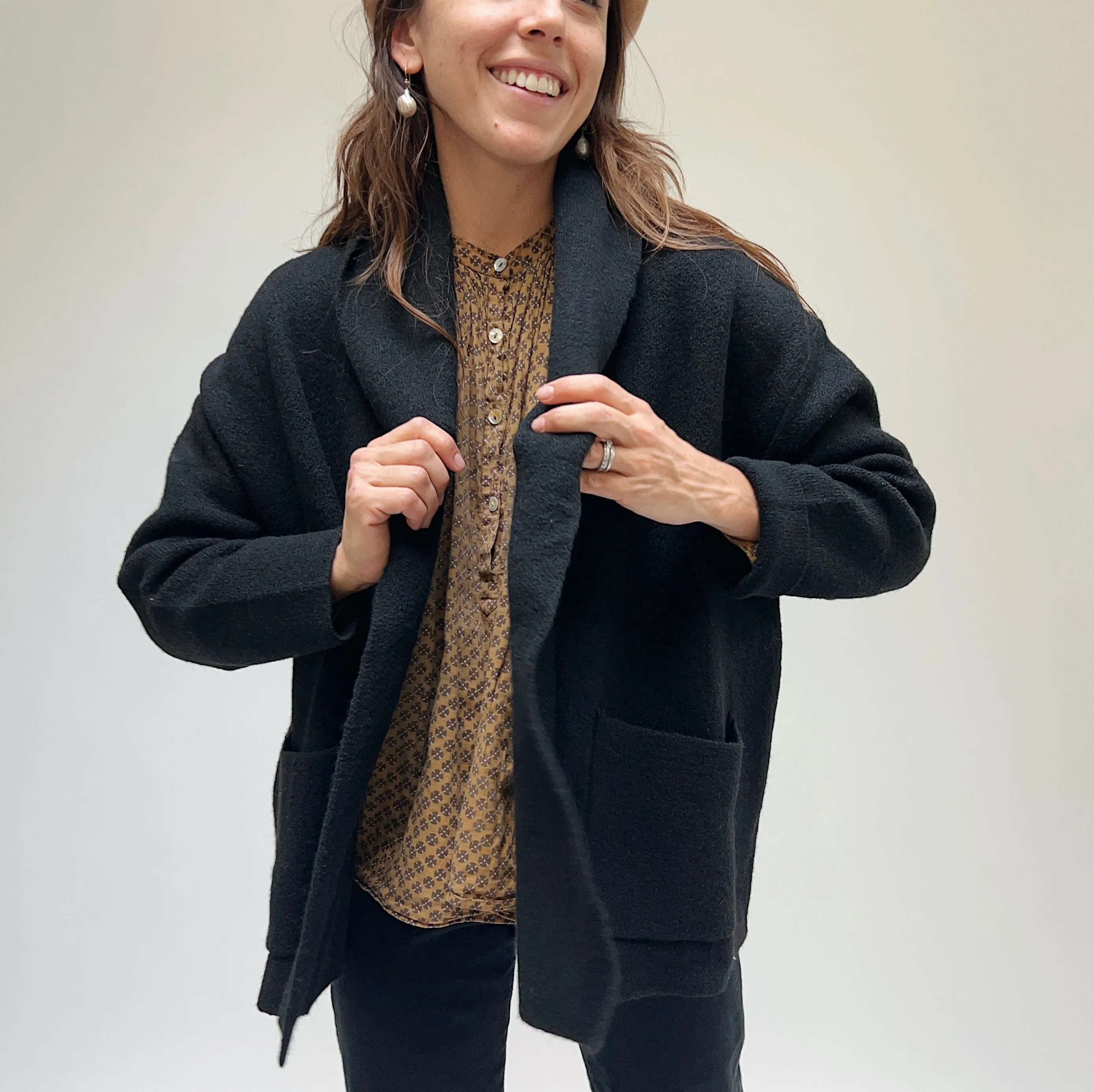 Basic Open Lapel Coat in Black