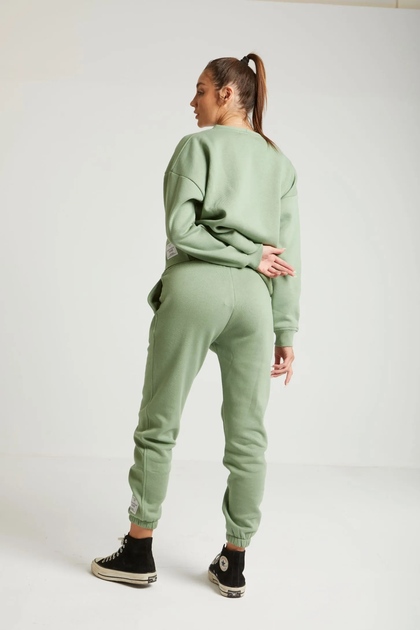 CROPPED ULTIMATE SWEATSHIRT - MINT GREEN