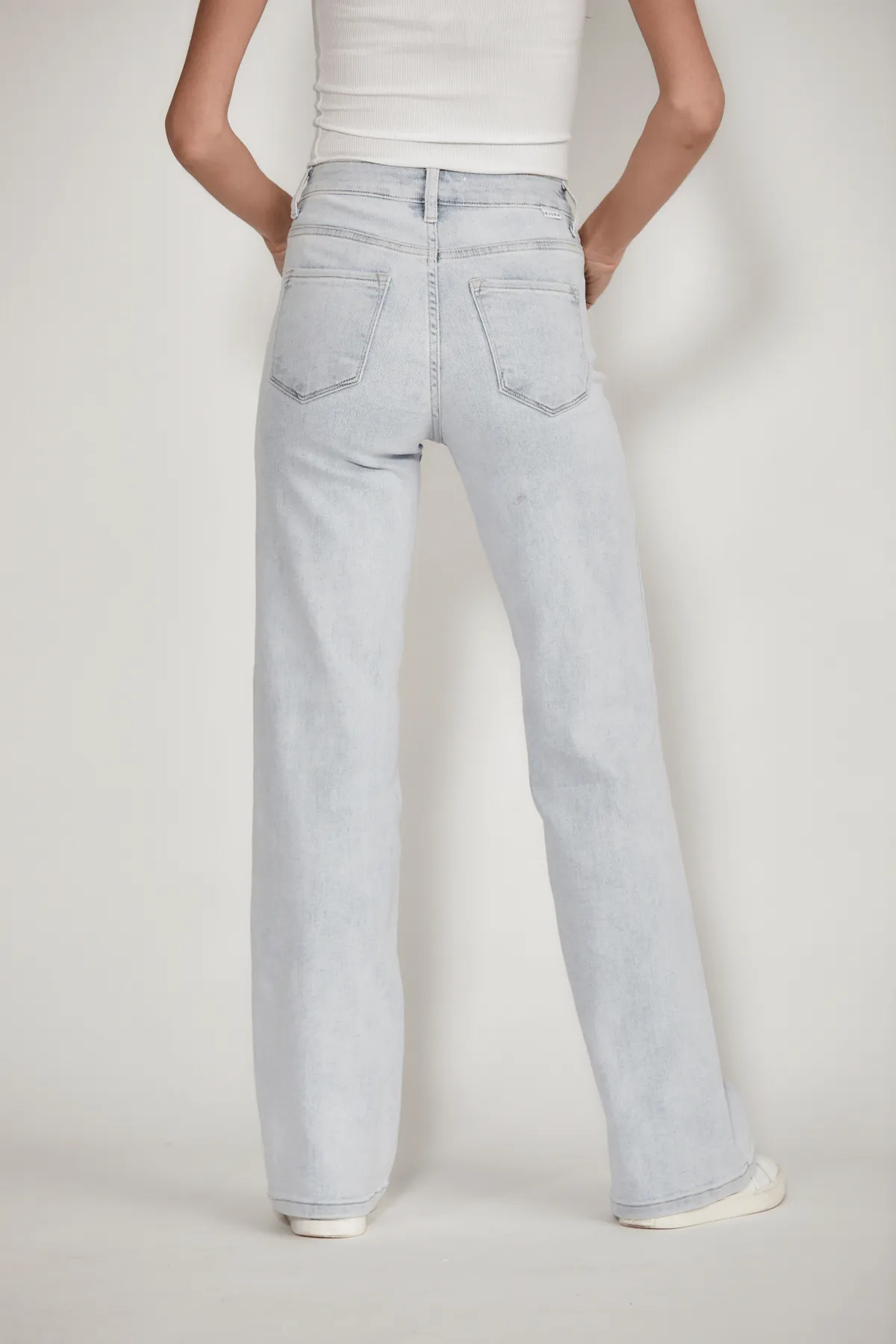 Risen 90's Wideleg Light Wash Jeans